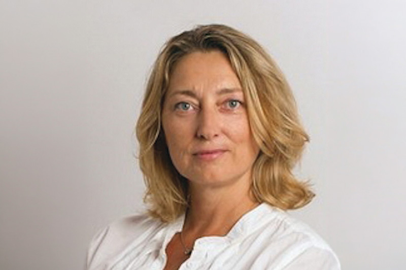 Dr Jaqueline Esch
