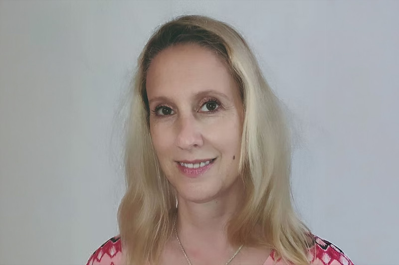 Dr. Elfriede Stein